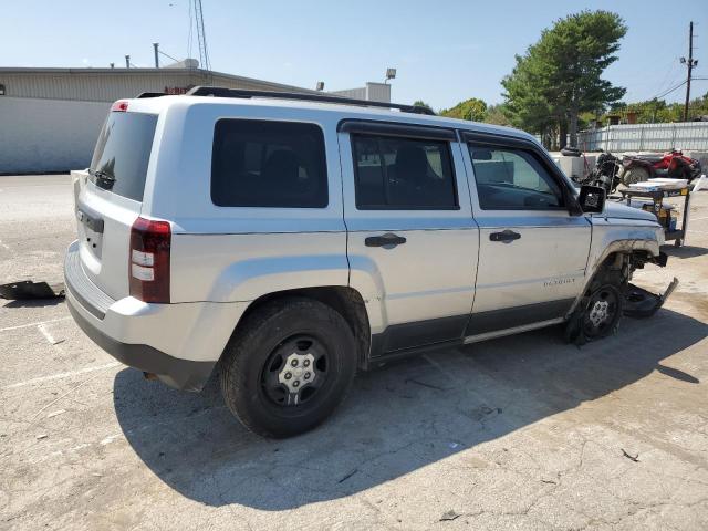 Photo 2 VIN: 1C4NJPBA7CD602487 - JEEP PATRIOT SP 