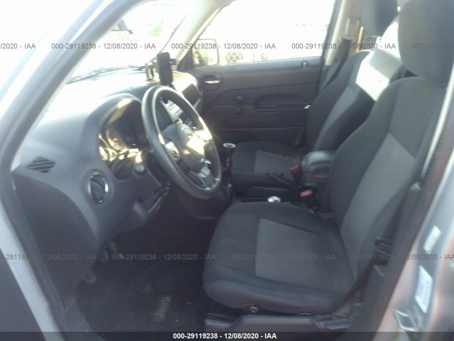 Photo 4 VIN: 1C4NJPBA7CD636896 - JEEP PATRIOT 