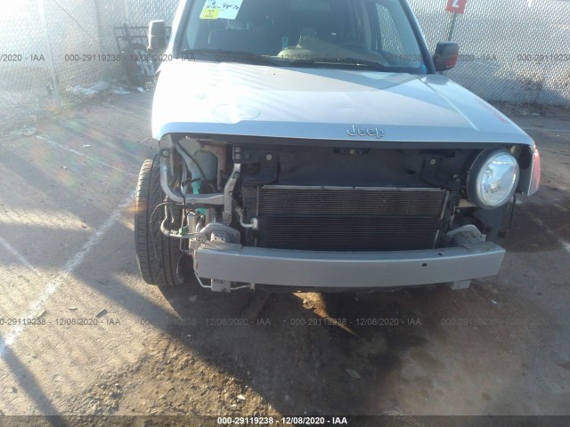 Photo 5 VIN: 1C4NJPBA7CD636896 - JEEP PATRIOT 