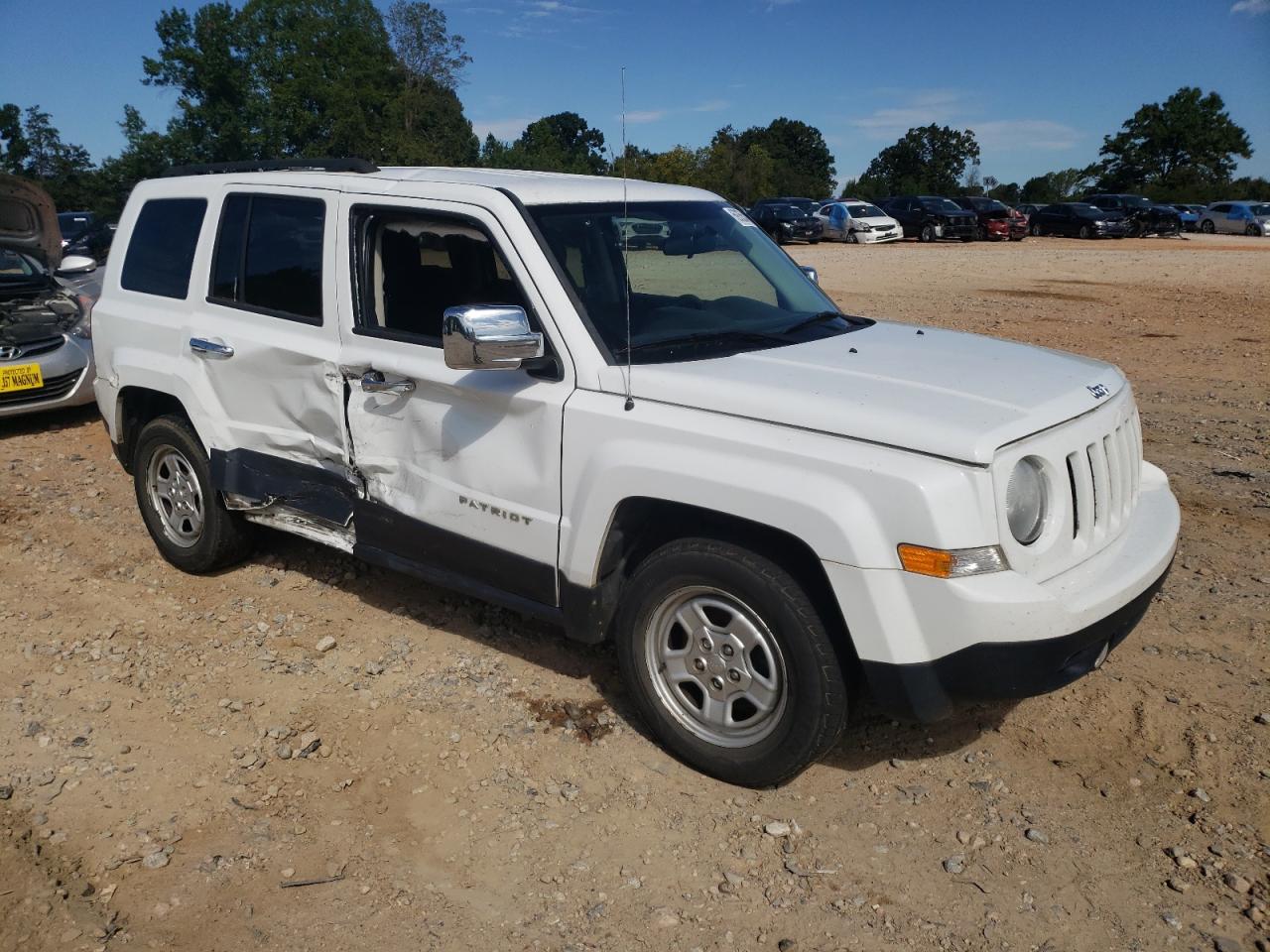 Photo 3 VIN: 1C4NJPBA7ED779186 - JEEP LIBERTY (PATRIOT) 