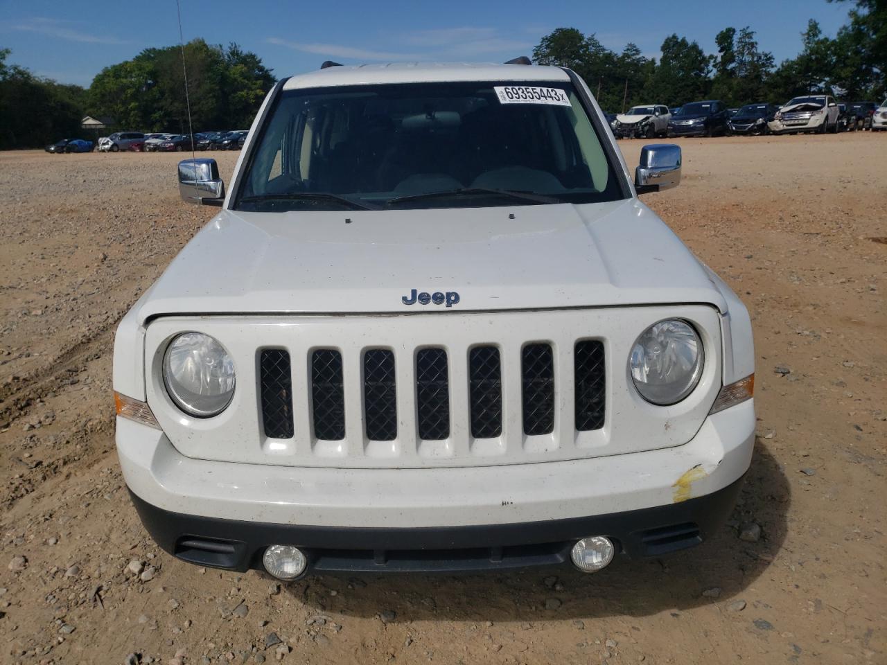 Photo 4 VIN: 1C4NJPBA7ED779186 - JEEP LIBERTY (PATRIOT) 