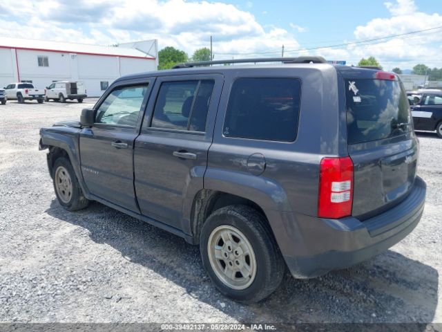 Photo 2 VIN: 1C4NJPBA7GD669371 - JEEP PATRIOT 