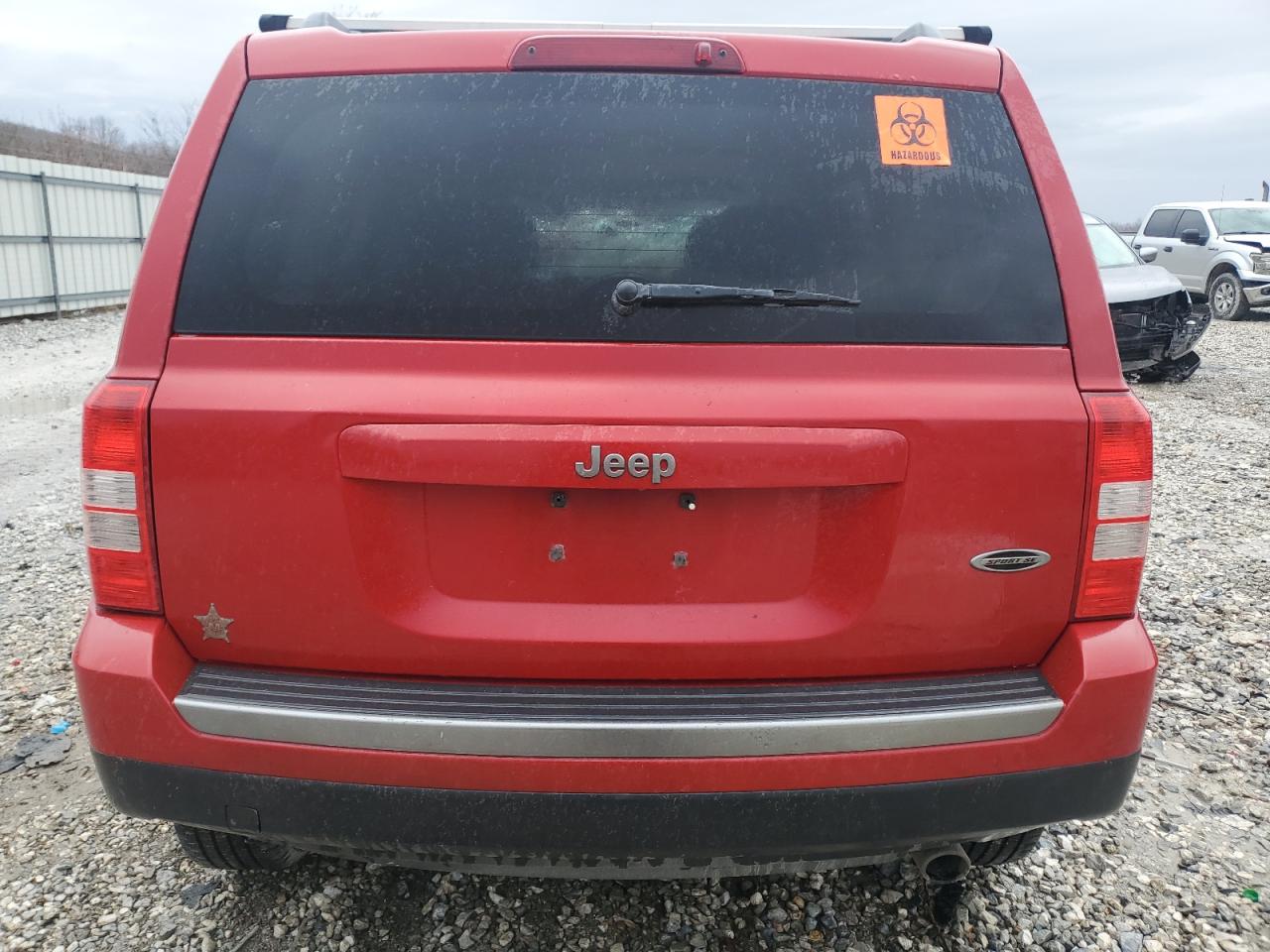 Photo 5 VIN: 1C4NJPBA7GD684999 - JEEP LIBERTY (PATRIOT) 