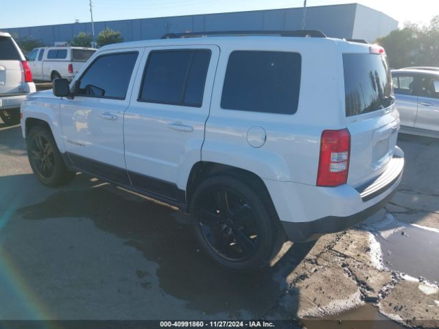 Photo 2 VIN: 1C4NJPBA7GD698238 - JEEP PATRIOT 