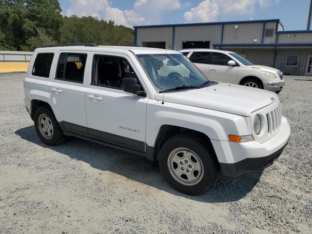 Photo 3 VIN: 1C4NJPBA7GD743744 - JEEP PATRIOT SP 