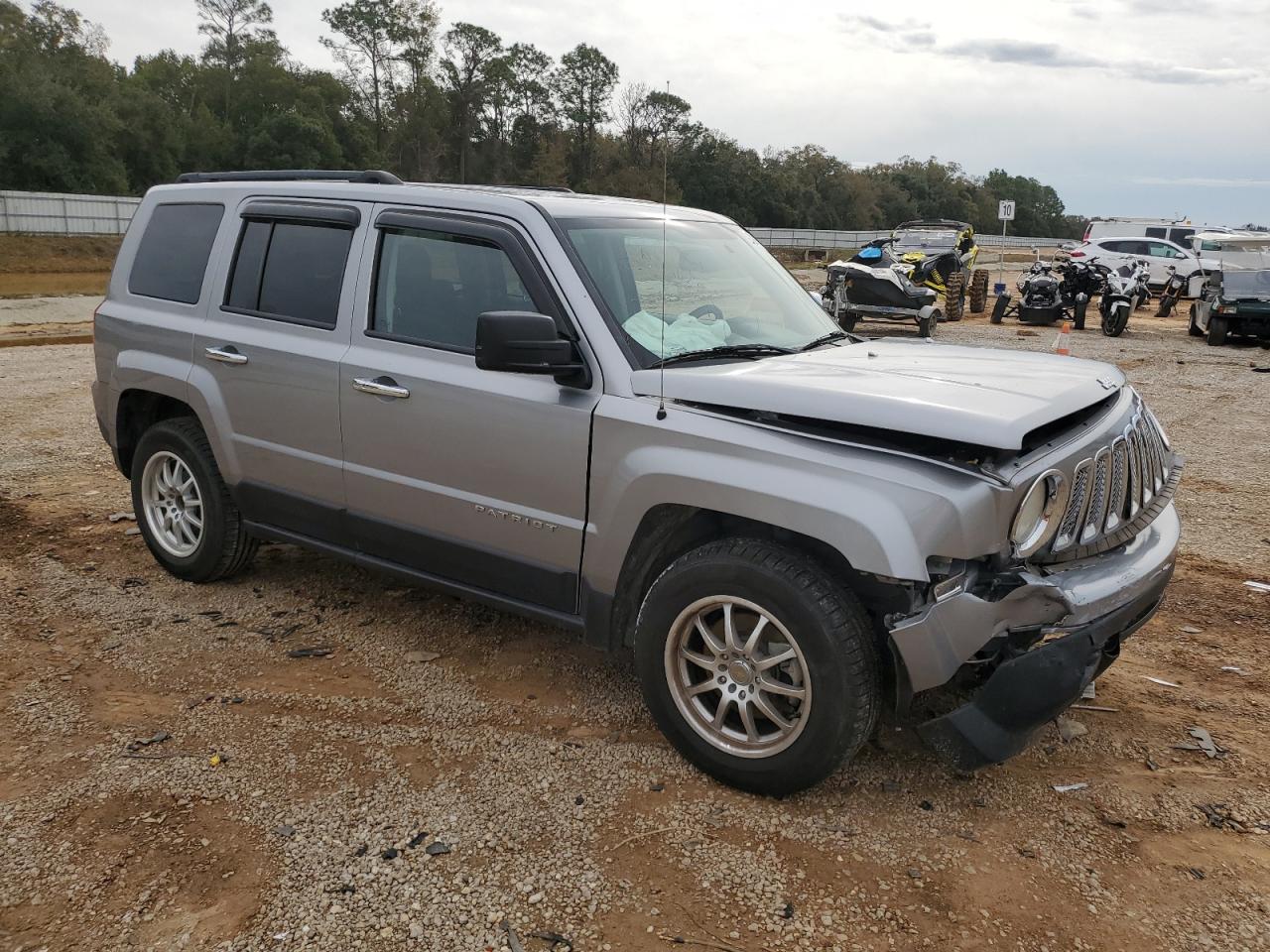 Photo 3 VIN: 1C4NJPBA7GD762004 - JEEP LIBERTY (PATRIOT) 