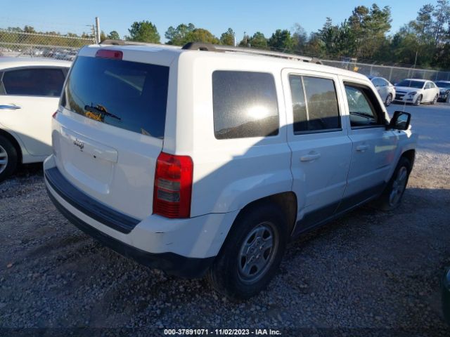 Photo 3 VIN: 1C4NJPBA8CD520753 - JEEP PATRIOT 