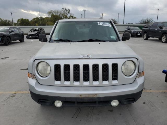 Photo 4 VIN: 1C4NJPBA8DD115347 - JEEP PATRIOT SP 