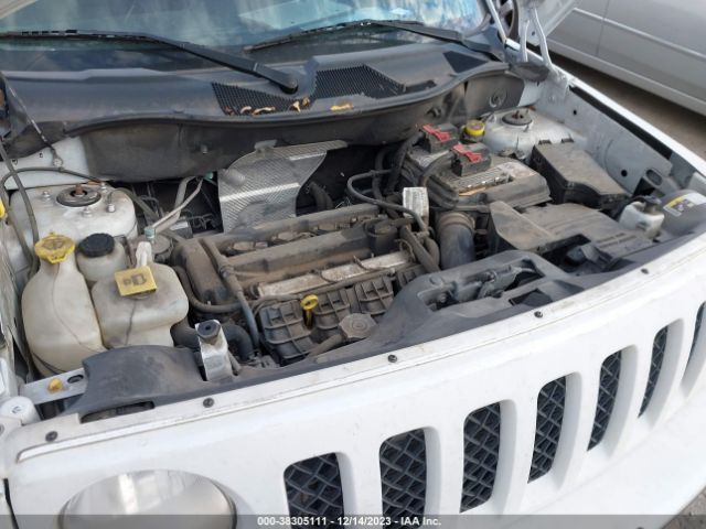 Photo 9 VIN: 1C4NJPBA8ED729736 - JEEP PATRIOT 