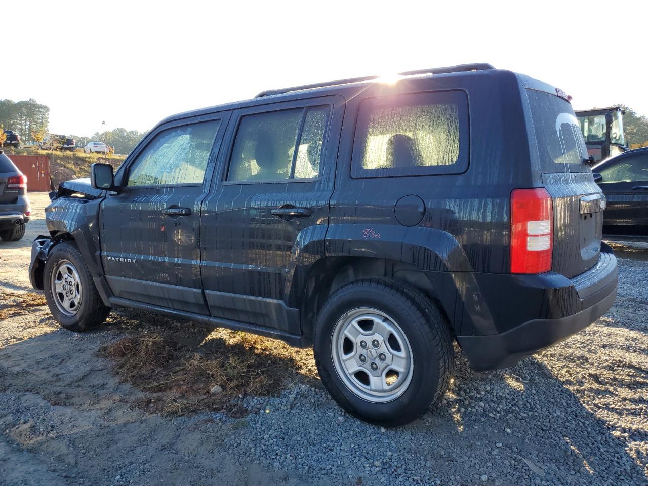 Photo 1 VIN: 1C4NJPBA8ED749677 - JEEP LIBERTY (PATRIOT) 