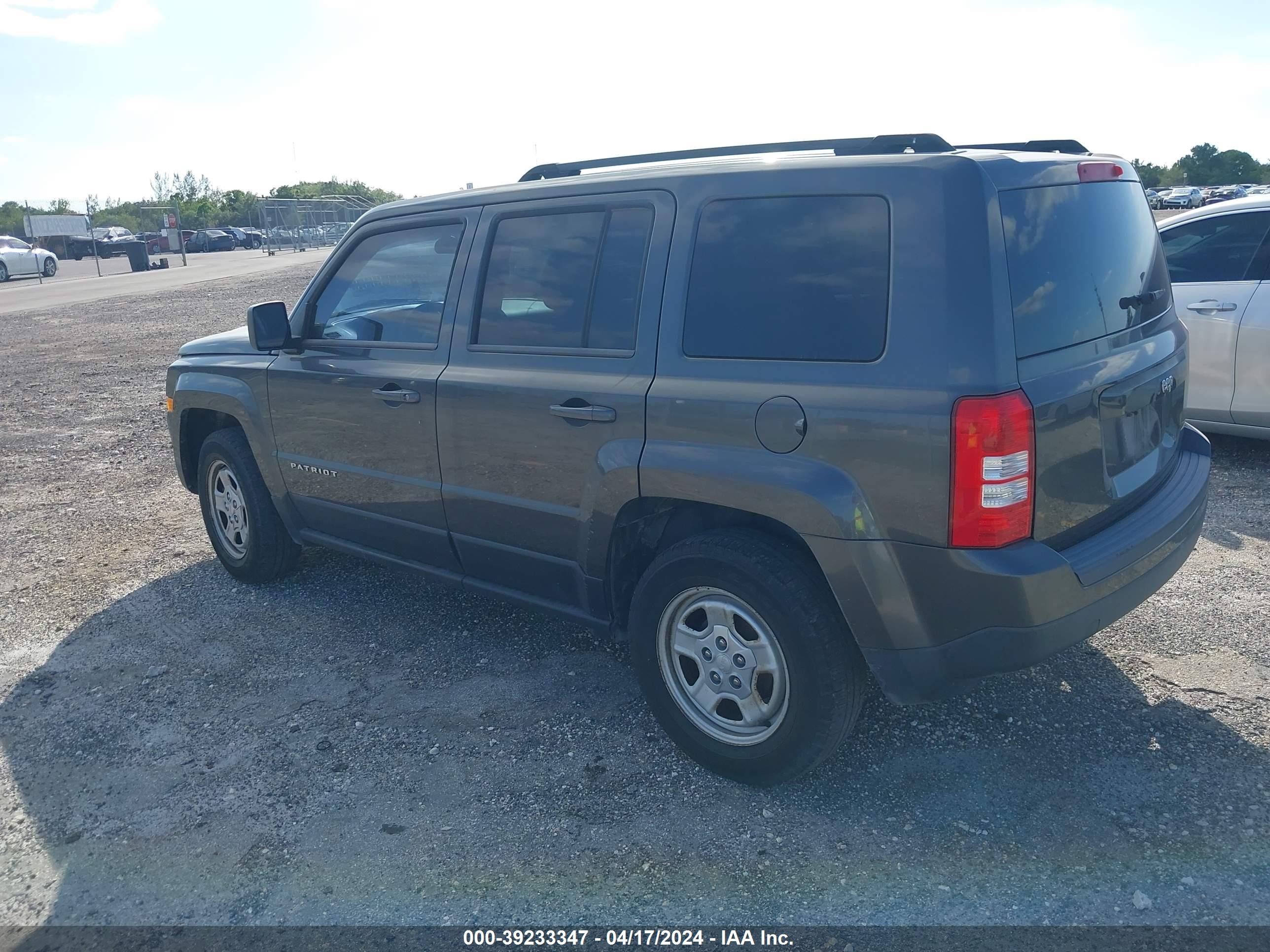 Photo 2 VIN: 1C4NJPBA8ED864330 - JEEP LIBERTY (PATRIOT) 