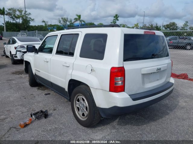 Photo 2 VIN: 1C4NJPBA8FD198278 - JEEP PATRIOT 