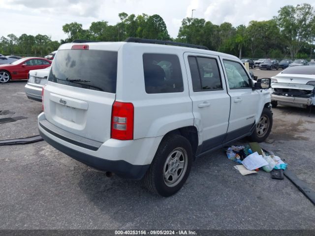 Photo 3 VIN: 1C4NJPBA8FD198278 - JEEP PATRIOT 