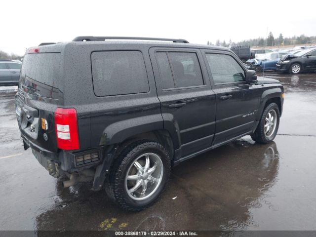 Photo 3 VIN: 1C4NJPBA8GD528471 - JEEP PATRIOT 