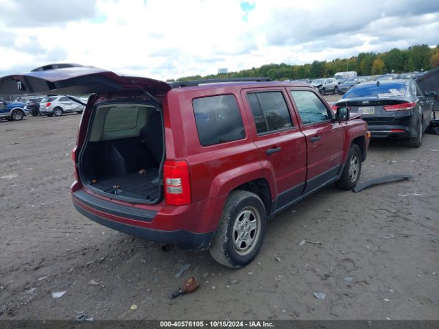 Photo 3 VIN: 1C4NJPBA8GD575211 - JEEP PATRIOT 