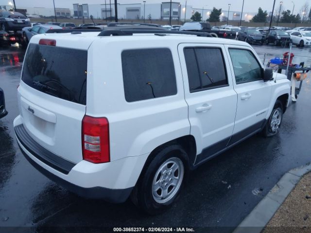 Photo 3 VIN: 1C4NJPBA8GD655740 - JEEP PATRIOT 