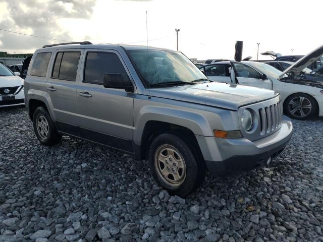 Photo 3 VIN: 1C4NJPBA8GD676524 - JEEP PATRIOT SP 