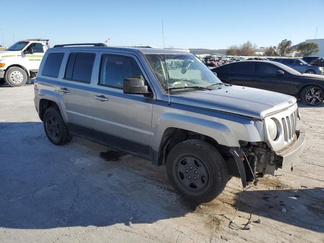 Photo 3 VIN: 1C4NJPBA8GD738438 - JEEP PATRIOT 