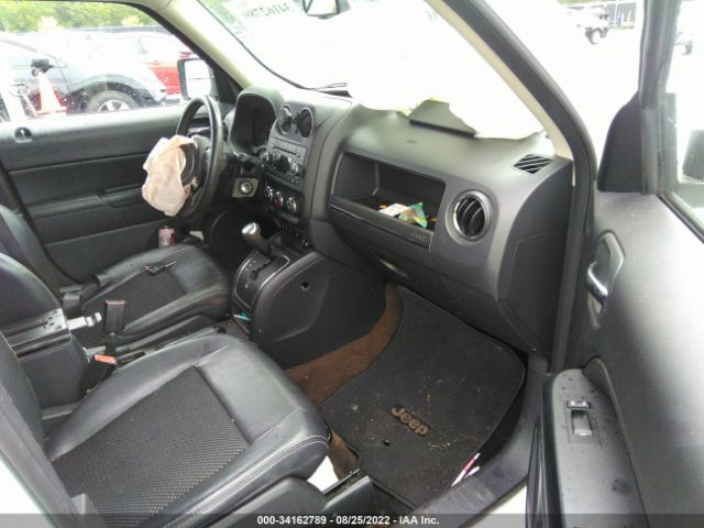 Photo 4 VIN: 1C4NJPBA9GD601881 - JEEP PATRIOT 