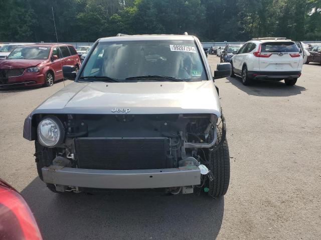 Photo 4 VIN: 1C4NJPBA9GD748573 - JEEP PATRIOT SP 