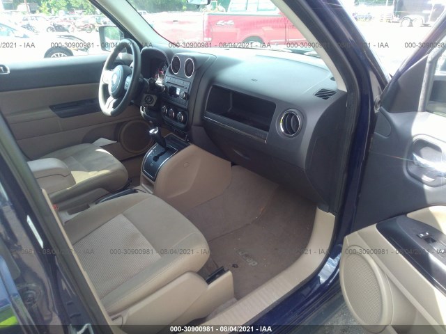 Photo 4 VIN: 1C4NJPBAXCD601723 - JEEP PATRIOT 