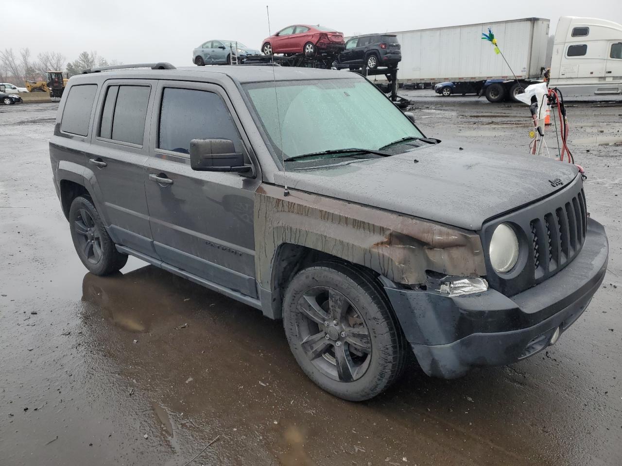 Photo 3 VIN: 1C4NJPBAXED804209 - JEEP LIBERTY (PATRIOT) 