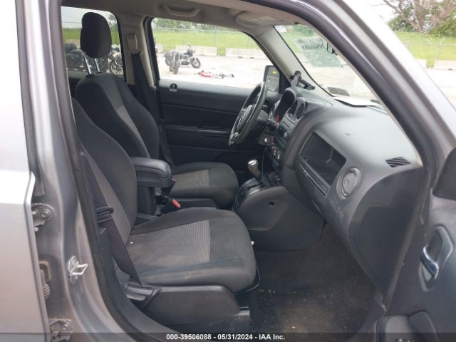 Photo 4 VIN: 1C4NJPBAXFD341179 - JEEP PATRIOT 