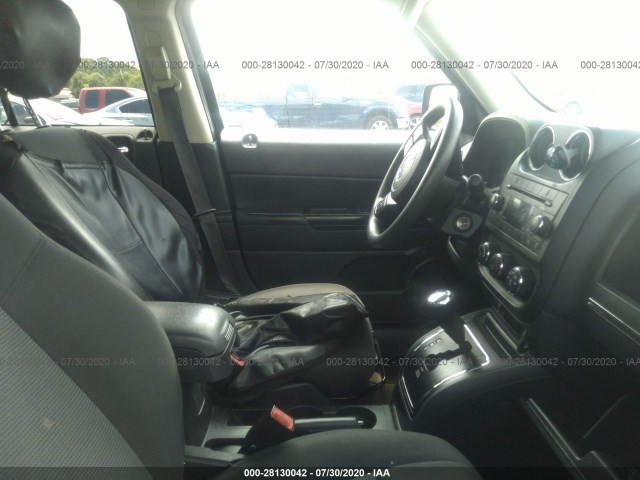 Photo 4 VIN: 1C4NJPBAXGD688318 - JEEP PATRIOT 