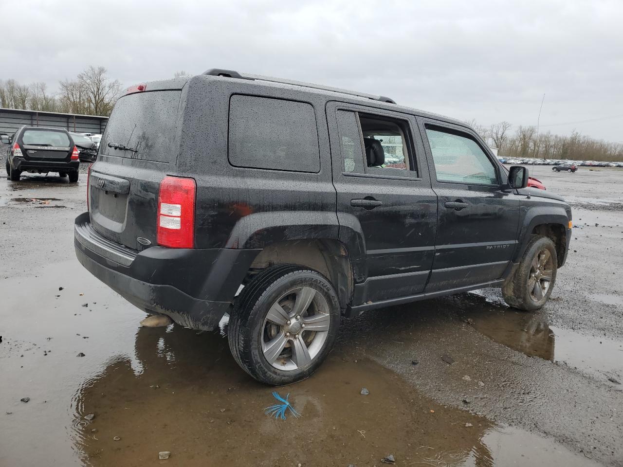 Photo 2 VIN: 1C4NJPBAXGD763308 - JEEP LIBERTY (PATRIOT) 