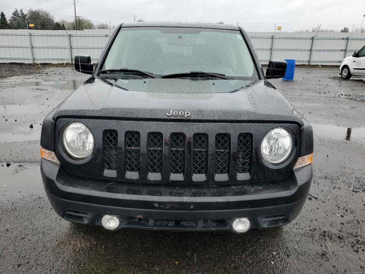 Photo 4 VIN: 1C4NJPBAXGD763308 - JEEP LIBERTY (PATRIOT) 