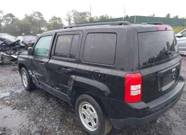 Photo 2 VIN: 1C4NJPBAXHD207839 - JEEP LIBERTY (PATRIOT) 