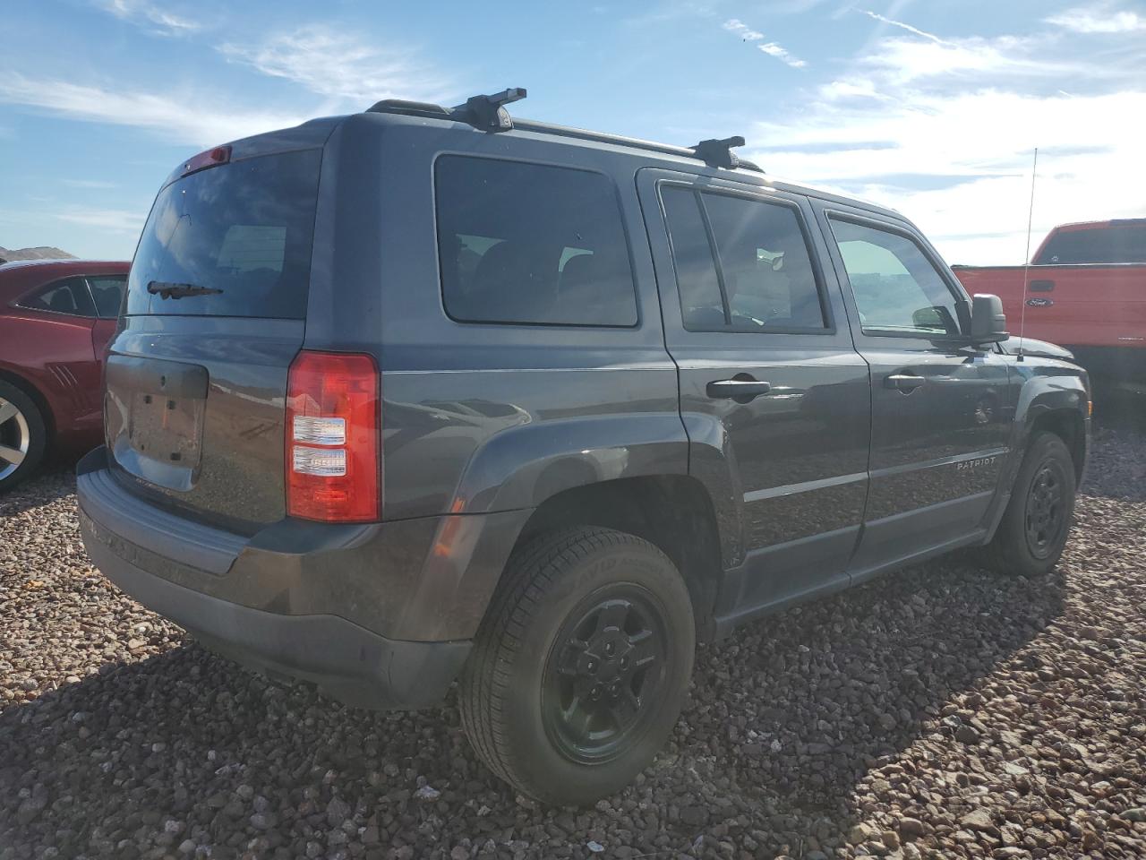 Photo 2 VIN: 1C4NJPBAXHD209896 - JEEP LIBERTY (PATRIOT) 