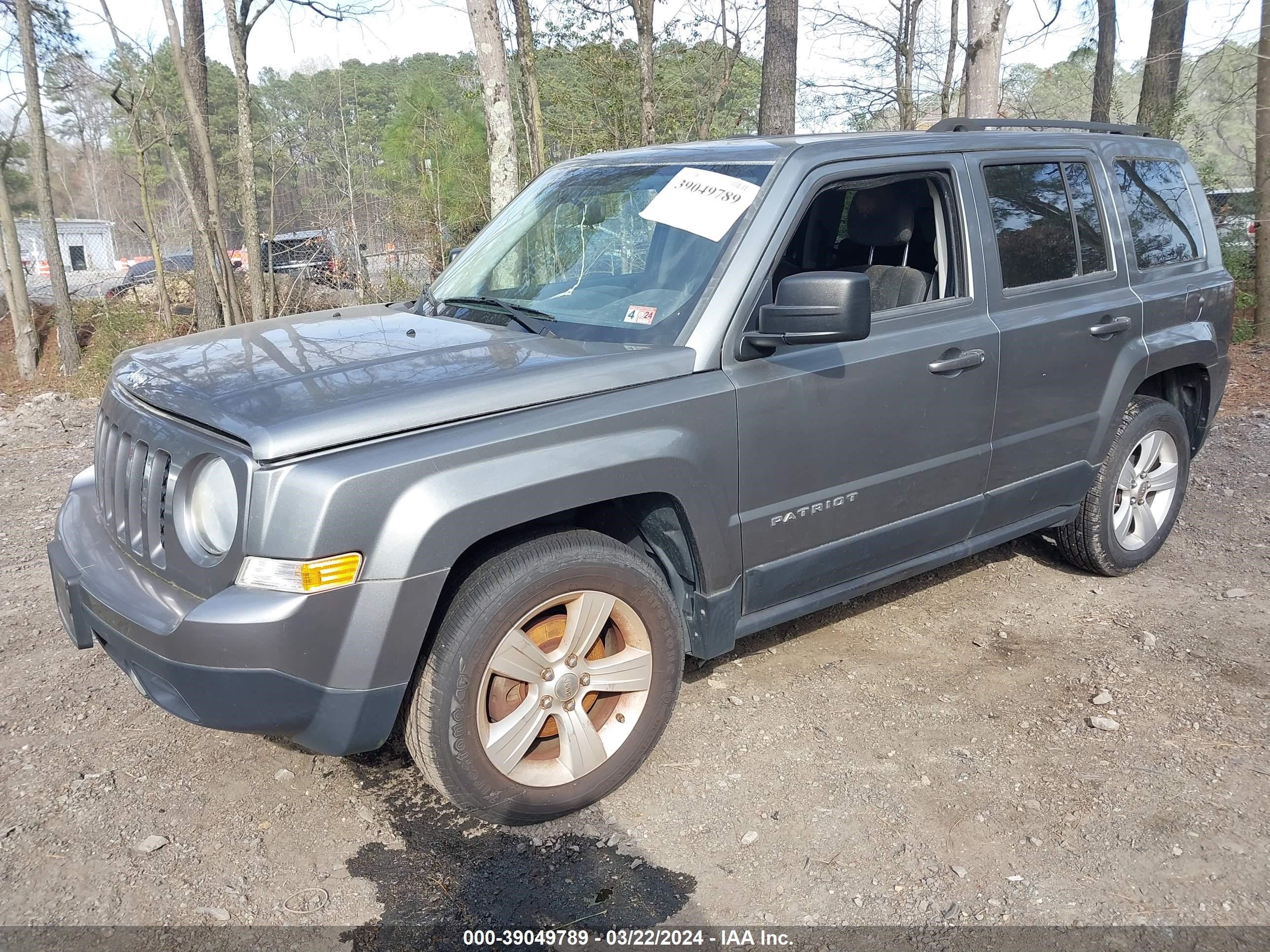 Photo 1 VIN: 1C4NJPBB0CD511568 - JEEP LIBERTY (PATRIOT) 