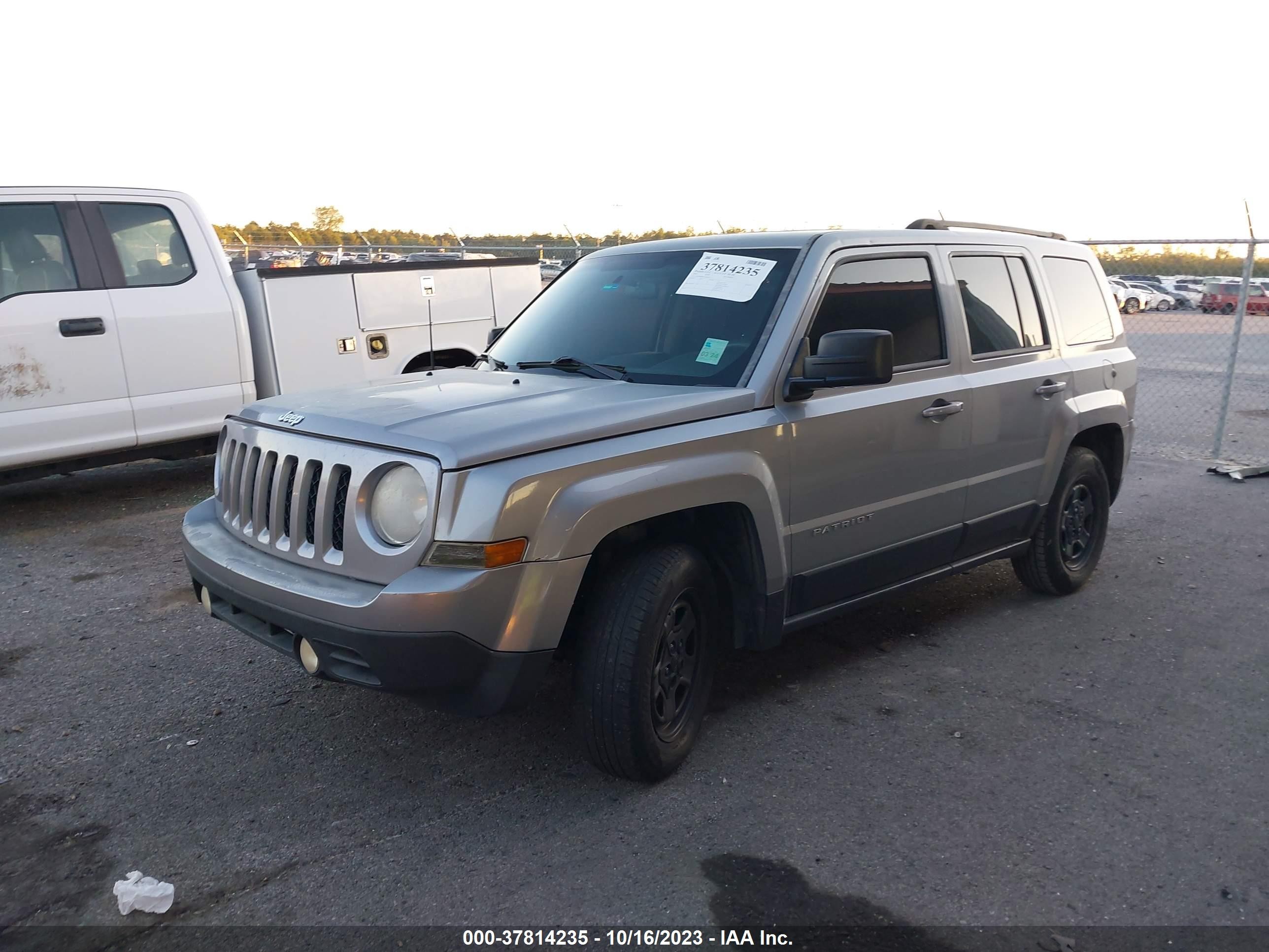 Photo 1 VIN: 1C4NJPBB0ED900147 - JEEP LIBERTY (PATRIOT) 