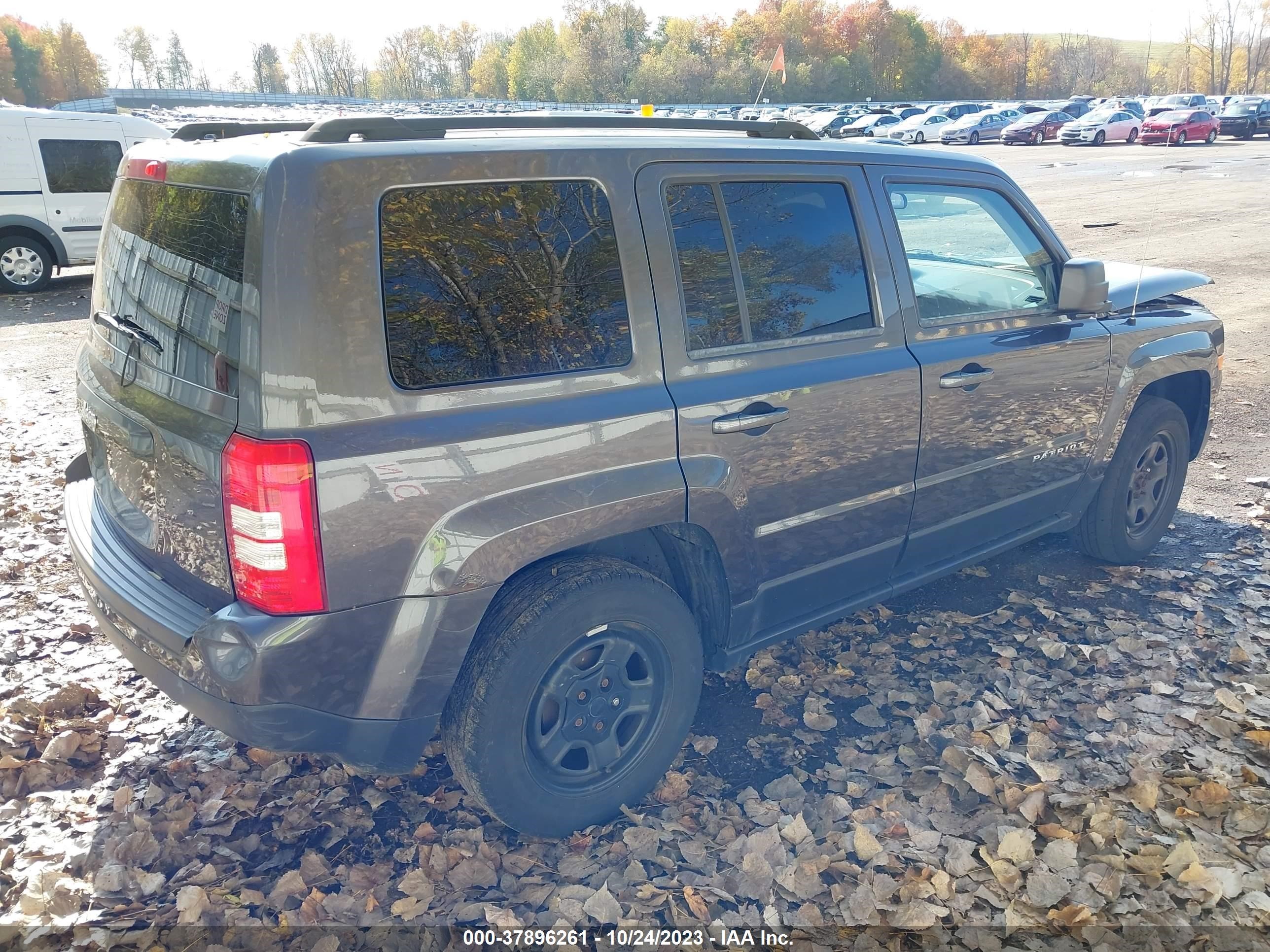 Photo 3 VIN: 1C4NJPBB0ED905252 - JEEP LIBERTY (PATRIOT) 