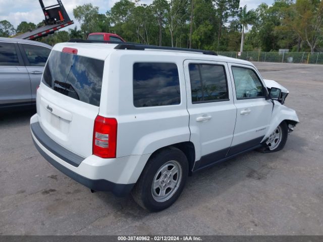 Photo 3 VIN: 1C4NJPBB0ED917367 - JEEP PATRIOT 