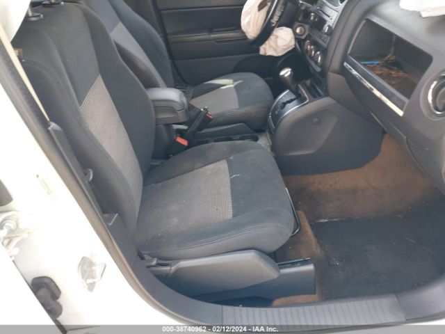 Photo 4 VIN: 1C4NJPBB0ED917367 - JEEP PATRIOT 