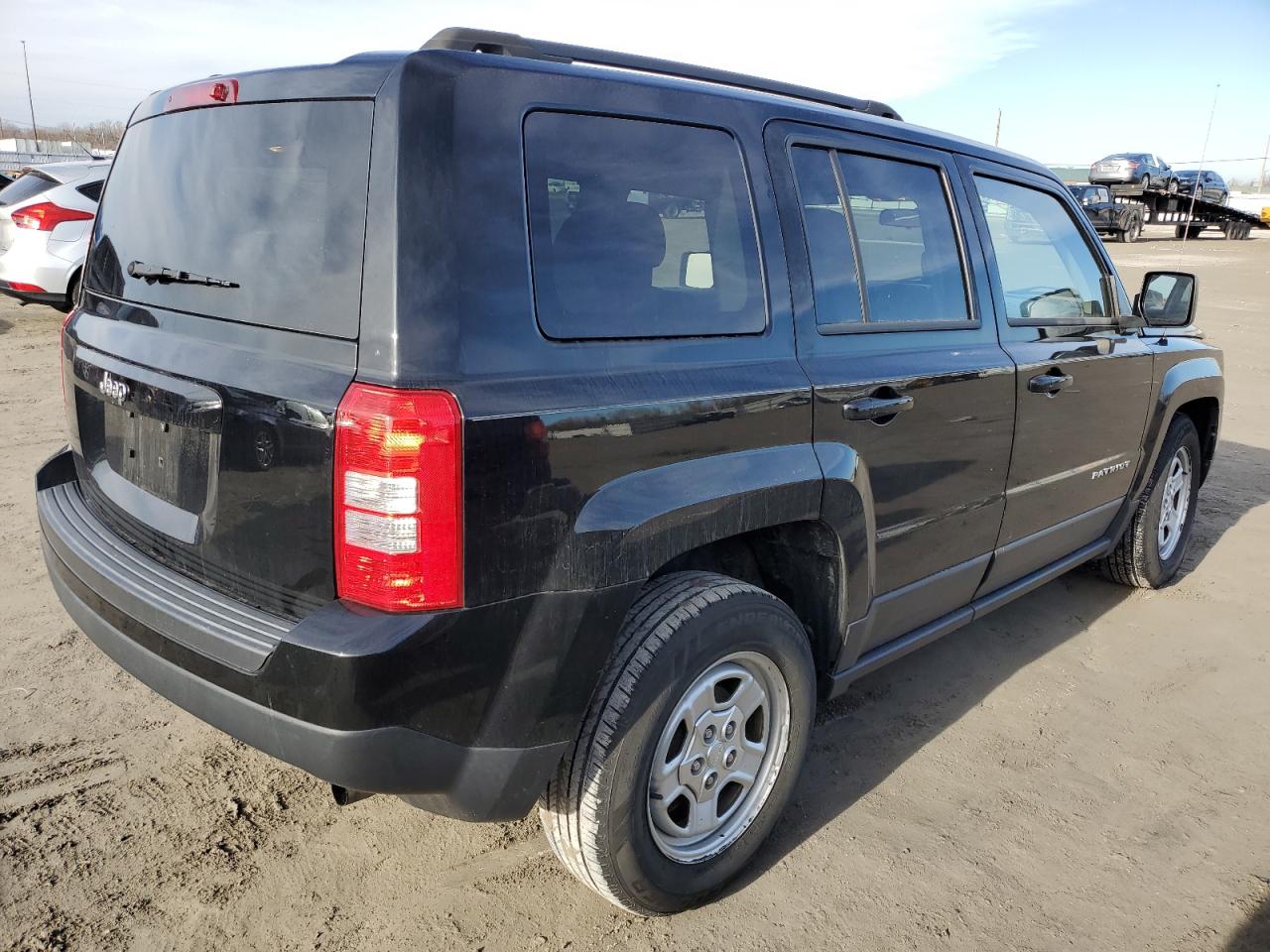 Photo 2 VIN: 1C4NJPBB0FD120294 - JEEP LIBERTY (PATRIOT) 