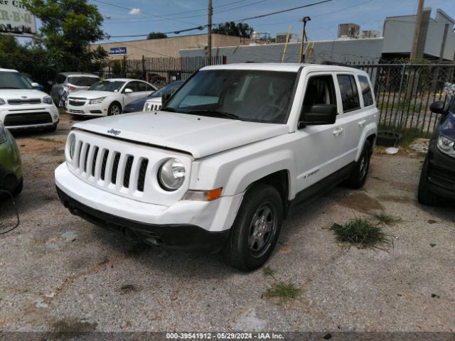 Photo 1 VIN: 1C4NJPBB0FD219326 - JEEP PATRIOT 