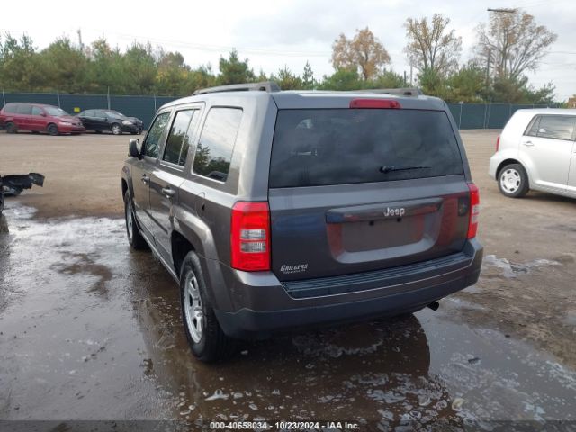 Photo 2 VIN: 1C4NJPBB0FD358856 - JEEP PATRIOT 