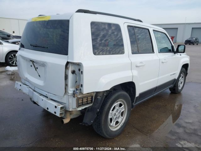 Photo 3 VIN: 1C4NJPBB0HD121206 - JEEP PATRIOT 