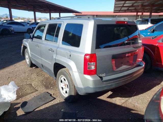 Photo 2 VIN: 1C4NJPBB1FD402072 - JEEP PATRIOT 