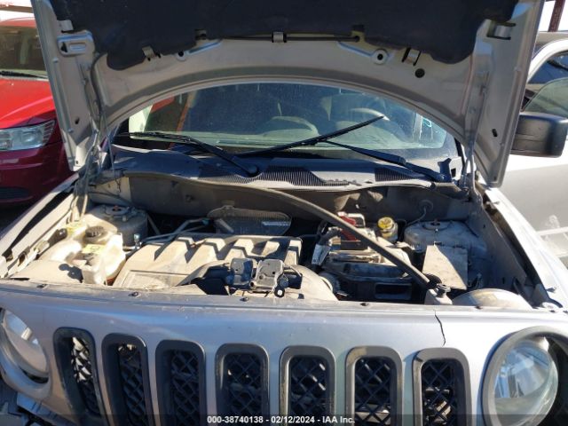 Photo 9 VIN: 1C4NJPBB1FD402072 - JEEP PATRIOT 