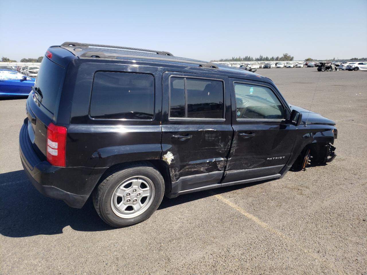 Photo 2 VIN: 1C4NJPBB1GD576421 - JEEP LIBERTY (PATRIOT) 