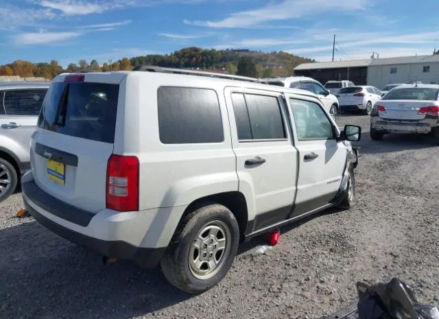 Photo 3 VIN: 1C4NJPBB1GD802909 - JEEP LIBERTY (PATRIOT) 