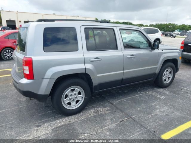 Photo 3 VIN: 1C4NJPBB1GD813294 - JEEP PATRIOT 