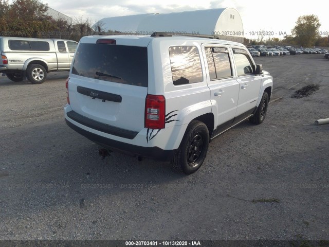 Photo 3 VIN: 1C4NJPBB2FD158013 - JEEP PATRIOT-SPORT 