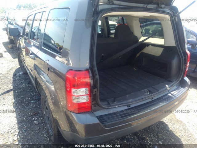 Photo 2 VIN: 1C4NJPBB2GD526952 - JEEP PATRIOT 