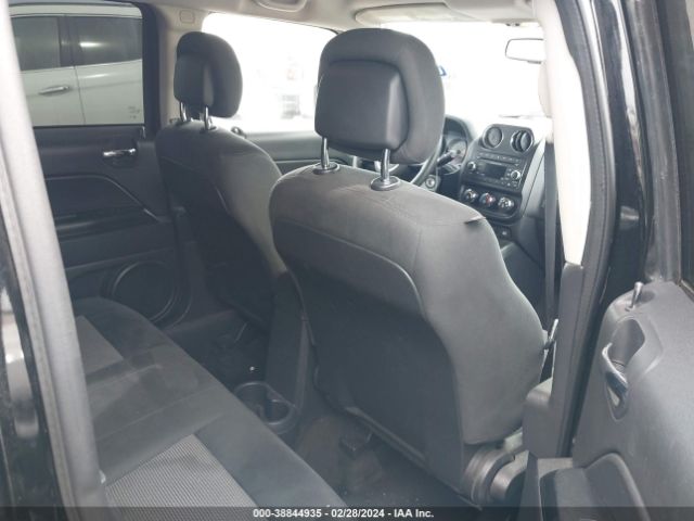 Photo 7 VIN: 1C4NJPBB2GD649148 - JEEP PATRIOT 