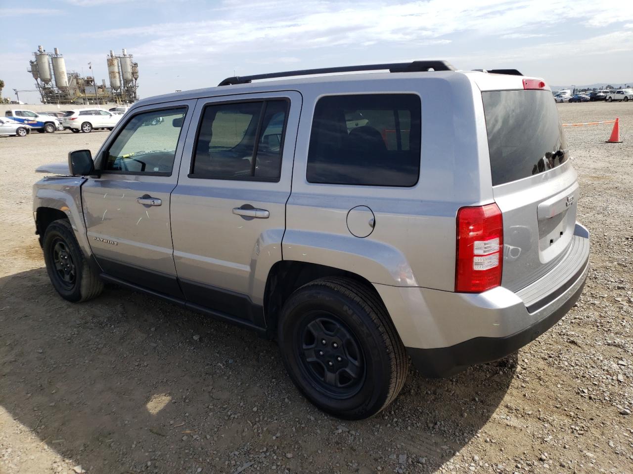 Photo 1 VIN: 1C4NJPBB2HD121353 - JEEP LIBERTY (PATRIOT) 